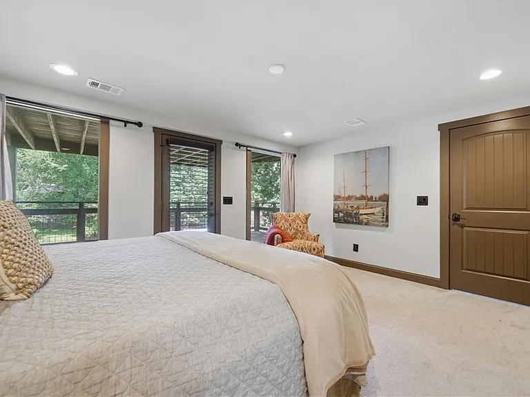 2115 Kemp Dr — Photo 18