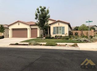 6313 Lyon Pl, Bakersfield, CA