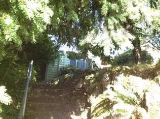 10026 Roosevelt Way NE, Seattle, WA 98125