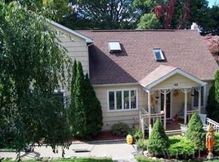 48 Bainbridge Ave, Thornwood, NY 10594