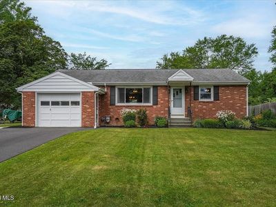 8 E Glenwood Dr, Latham, NY, 12110