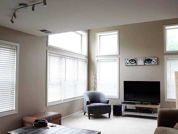 3rd image of 128 Cambrian Ct