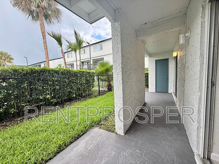 4117 S Semoran Blvd #22 — Photo 11