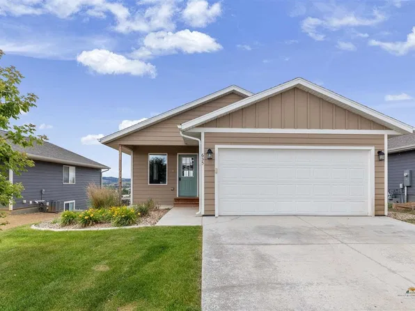 635 Diamond Ridge Blvd, Rapid City, SD 57703