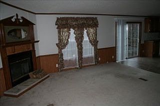 4th image of 160 Broken Arrow Dr