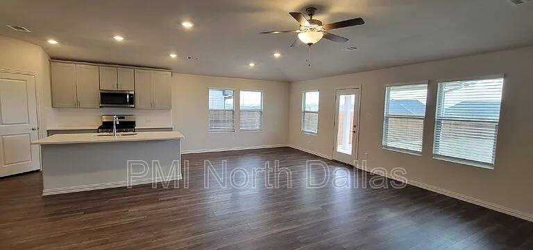 2633 Oneida Ln — Photo 31