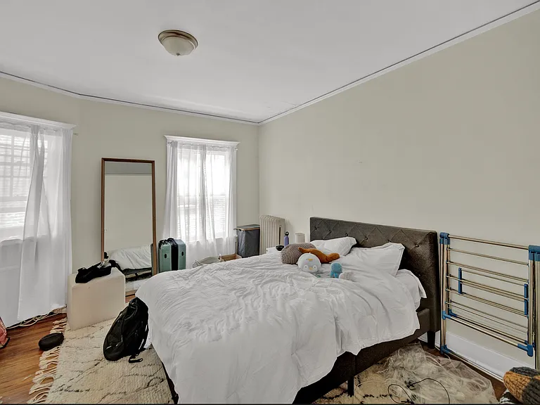 826 Hamlin St — Photo 40