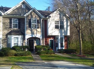 6110 Camden Forrest Ct, Riverdale, GA