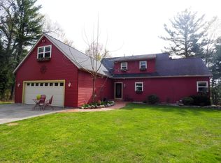 6424 Staple Rd, Twin Lake, MI 49457