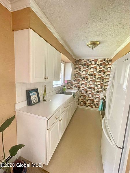 4th image of 32 Quail Court