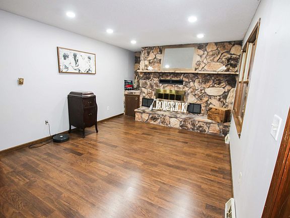 5th image of 5149 Hickory Hills Dr