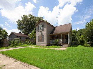 420 N Brewer St, Paris, TN 38242