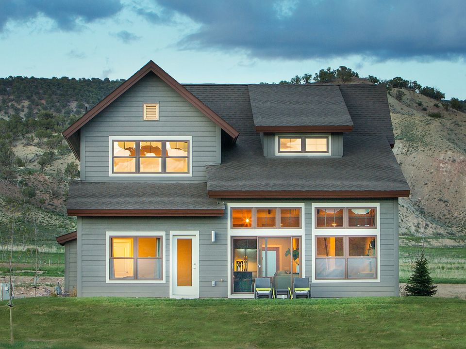 2nd image of 50 Soleil Cir