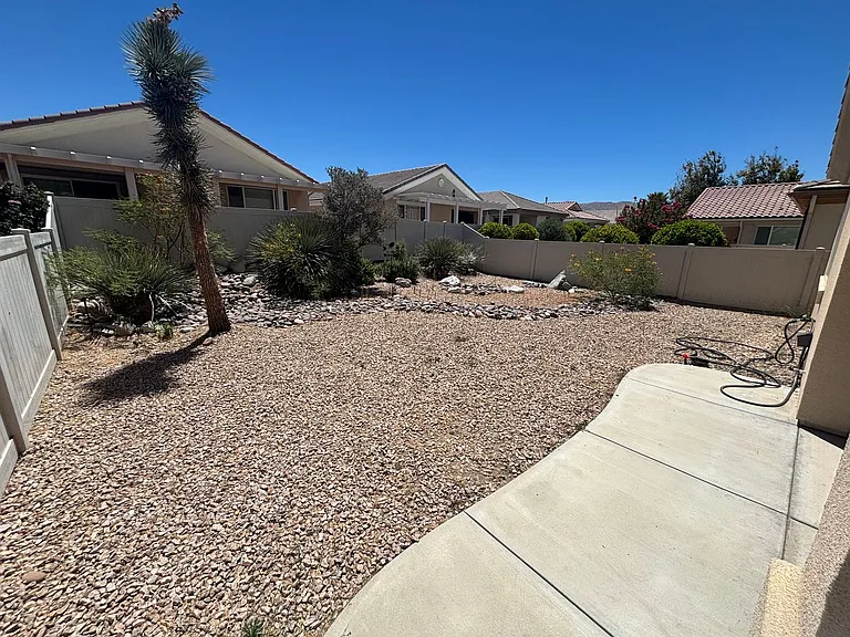 11083 Port Royale Ct — Photo 18