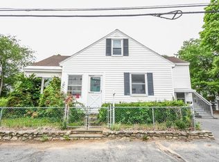 39 Robert St, Fitchburg, MA 01420