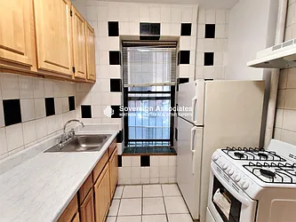 Rented by Sovereign Associates