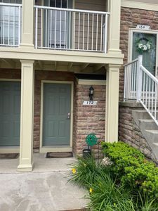 172 Evergreen Trl, Lake Orion, MI, 48362