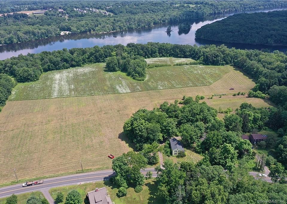 2nd image of 17 Kings Meadow Ln Lot 8