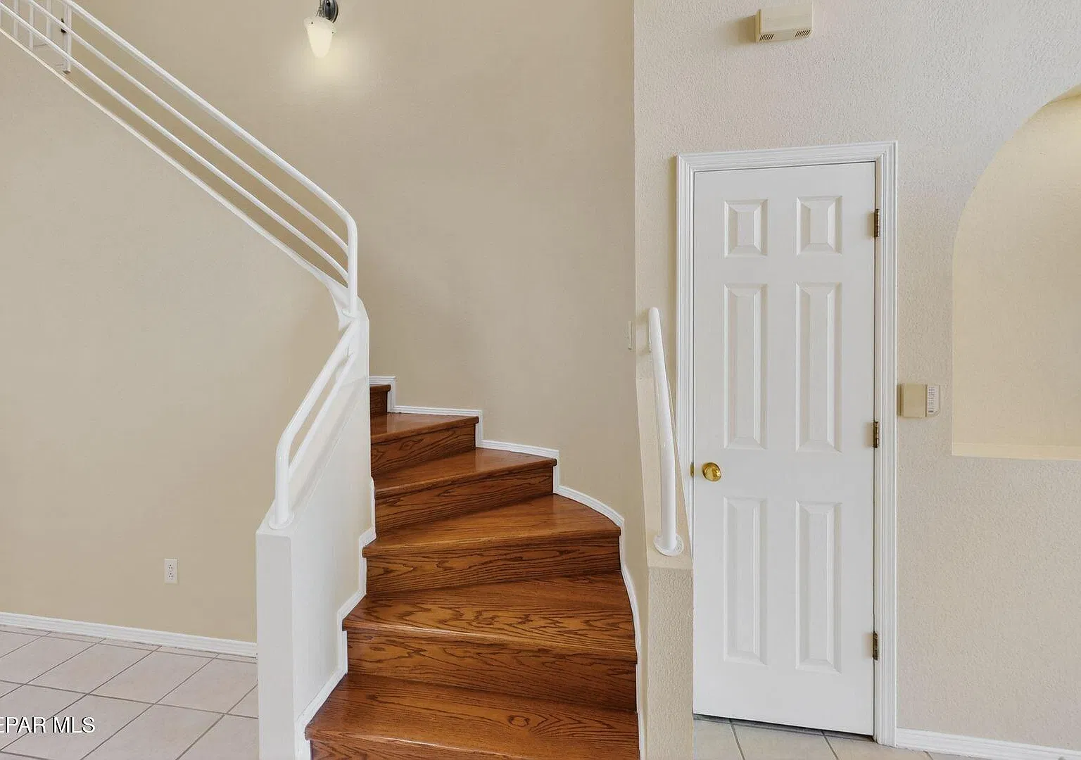 4 bed, 3.0 bath, 2926 sqft, $2,700 — Photo 3