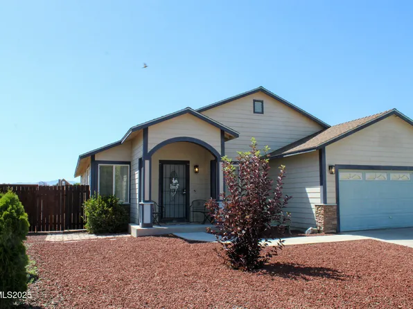 441 Dog Leg Dr, Fernley, NV 89408