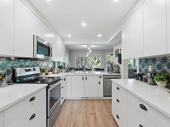 5th image of 11737 236th St #23