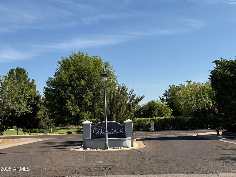 1146 N Granada Dr — Photo 39