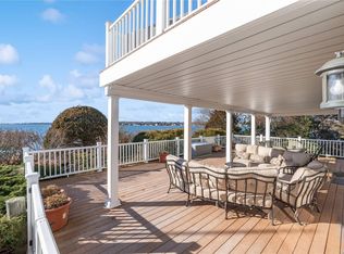 19 Grant Blvd, Hampton Bays, NY 11946