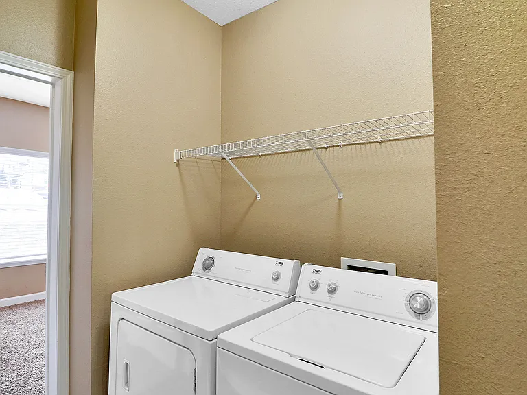 Mountain Ranch Apartments — Photo 33