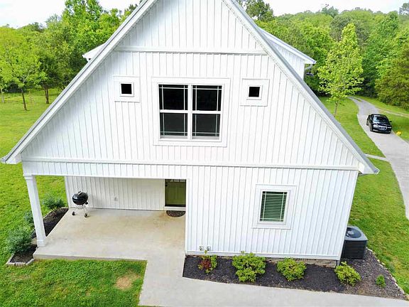 4th image of 1739 Brookwood Dr NE