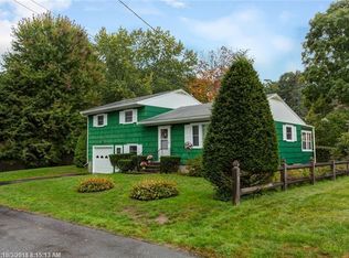 4 Westfield Rd, Cape Elizabeth, ME 04107