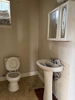 4th image of 1210 Belleville St