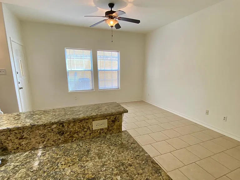 15422 Seamount Cay Ct #303 — Photo 2
