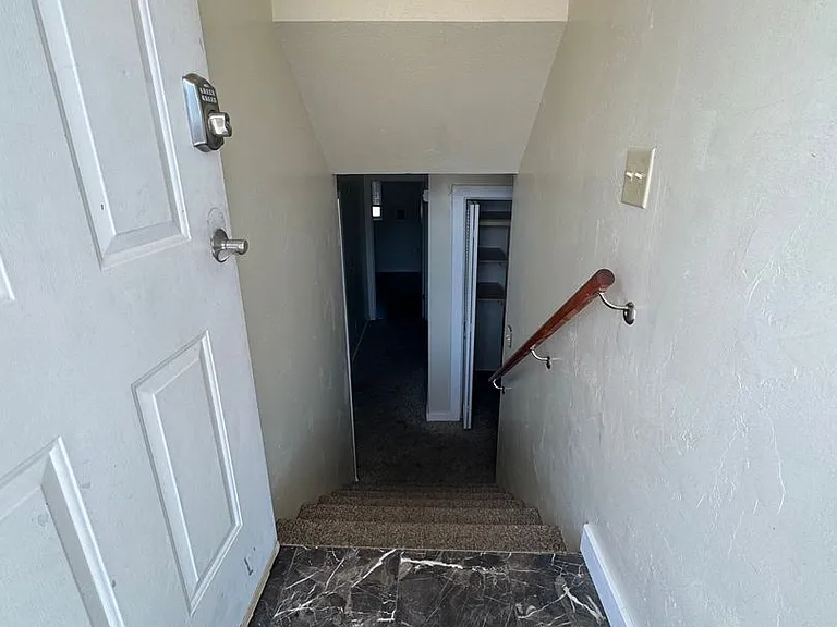 1509 S 1220 W — Photo 2