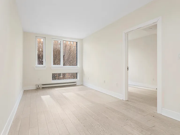 306 W 142nd St #4E — Photo 2