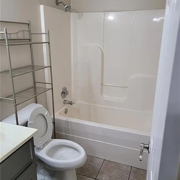 813 W Bronze Dr #4 — Photo 10
