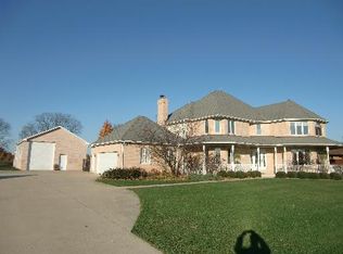 14320 Summerfield Dr, New Lenox, IL 60451