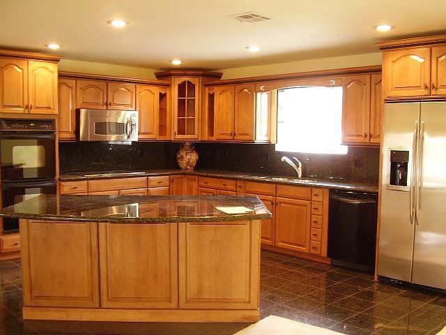 2nd image of 6340 Palmyra Ave