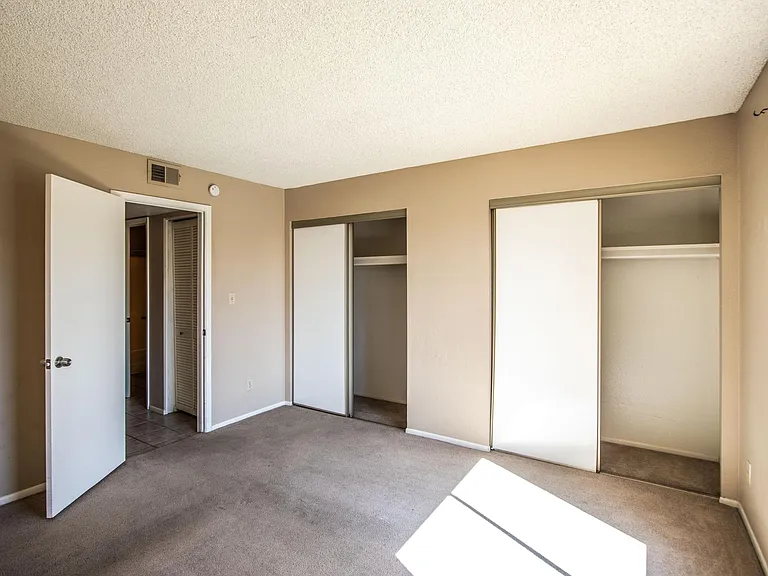 540 N May St #3143 — Photo 19