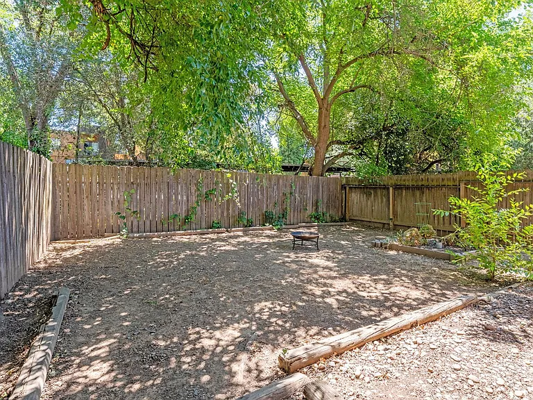 4830 Suncrest Way — Photo 30