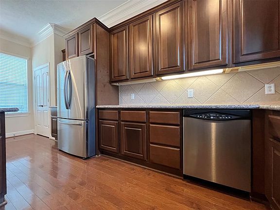 5th image of 6001 Truro St Unit E