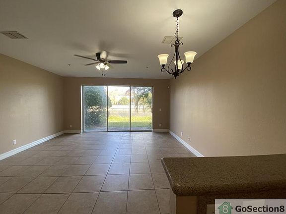 4th image of 998 Pipers Cay Dr