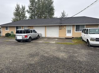 3902-3904 128th St E, Tacoma, WA