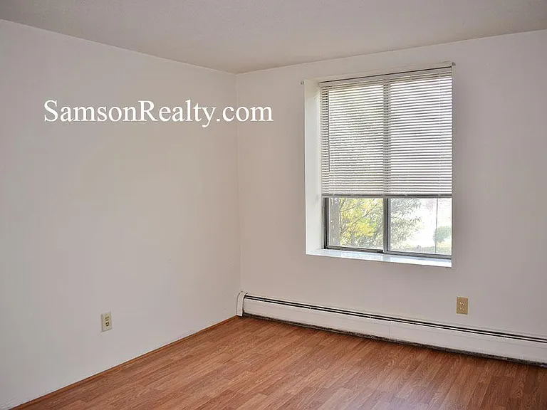 5 Woodward Ave #1 — Photo 8