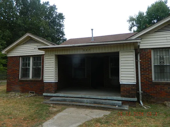 227 Harris St S, Wynne, AR 72396