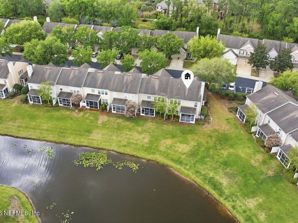 11152 Castlemain Cir S