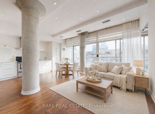 66 Portland St #802, Toronto, ON M5V2M6