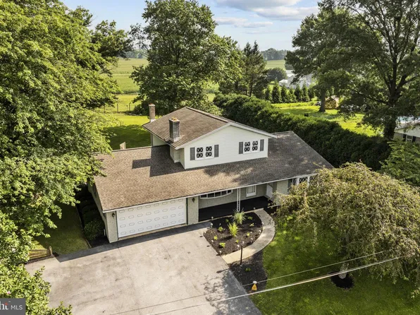 19 Edris Rd, Womelsdorf, PA 19567
