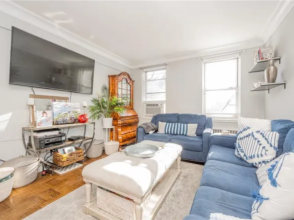 245 Parkview Avenue #1F, Bronxville, NY 10708