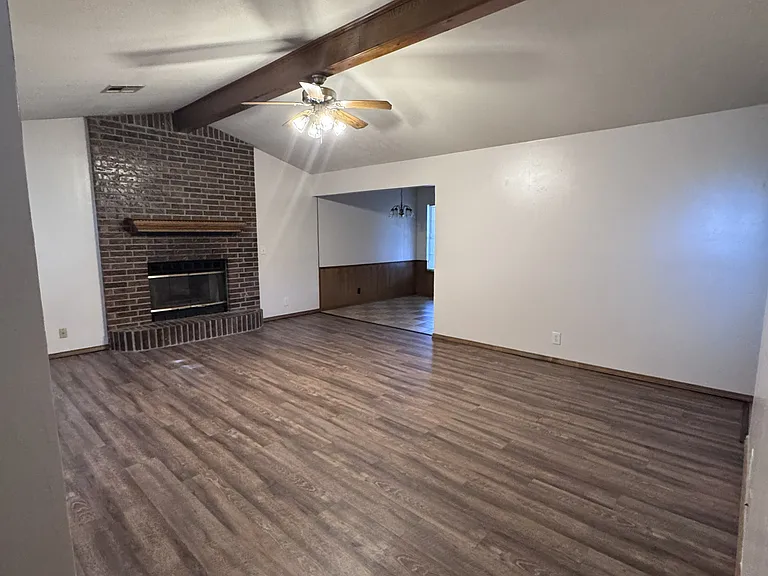 3613 Redbud Dr — Photo 1