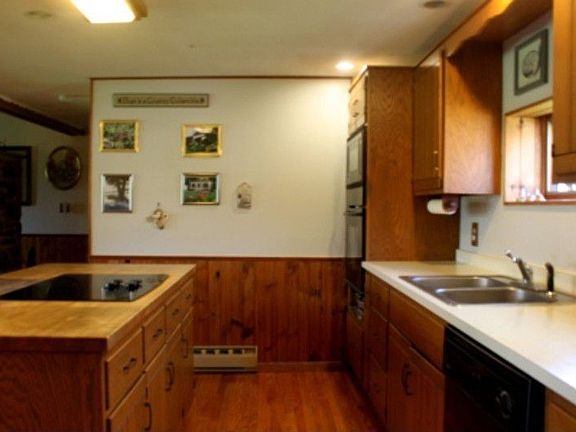 5th image of 1923 Fawn Ln